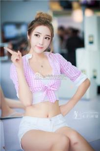 诱人的奶乳2在线播放